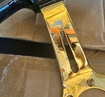 AVENUE RAVEN BLACK / GOLD SPOKE AS-IS STEERING WHEEL