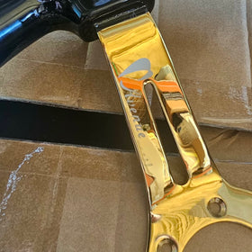 AVENUE RAVEN BLACK / GOLD SPOKE AS-IS STEERING WHEEL