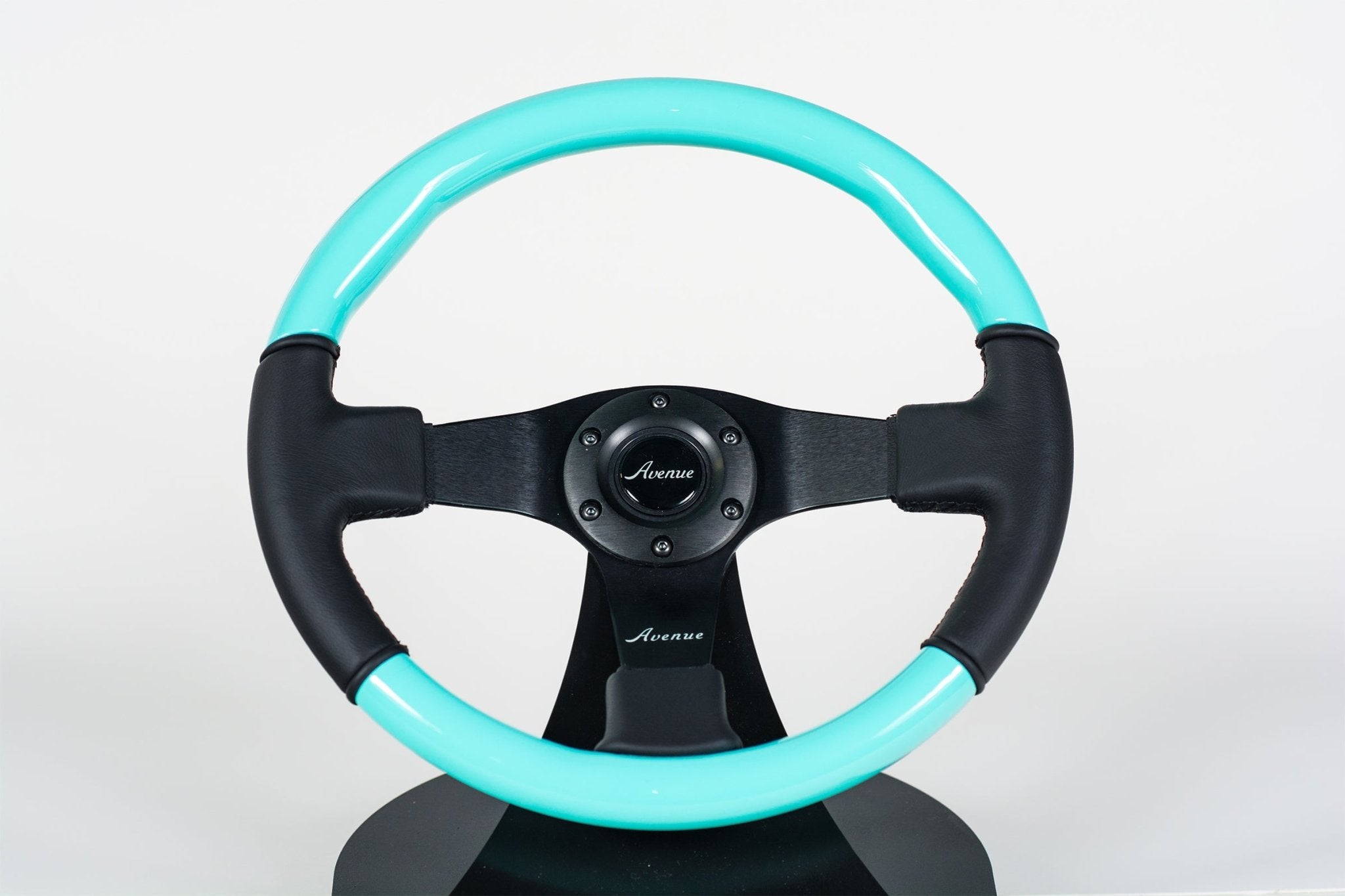 avenue-black-leather-minty-