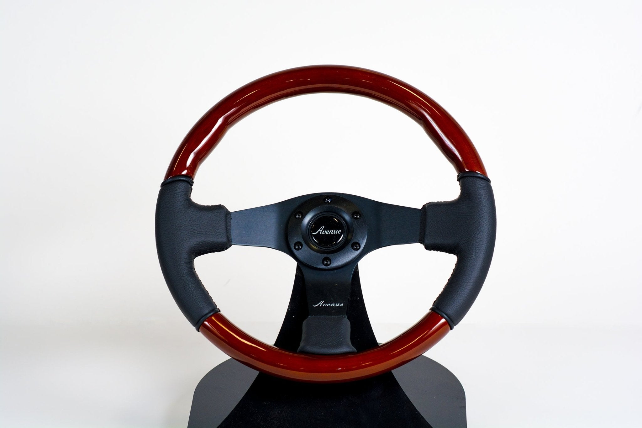 AVENUE FLAT LINE STEERING WHEEL SERIES – Avenue Performance
