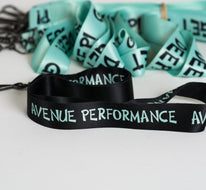 AVENUE PERFORMANCE LANYARD