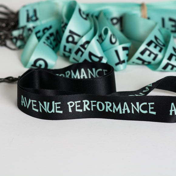 AVENUE PERFORMANCE LANYARD