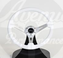 AVENUE COSMIC WHITE/ BRUSHED ALUMINUM SPOKES STEERING WHEEL