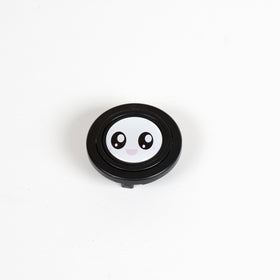 AVENUE HAPPY EYES HORN BUTTON