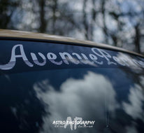 AVENUE PERFORMANCE WHITE WINDSHIELD BANNER